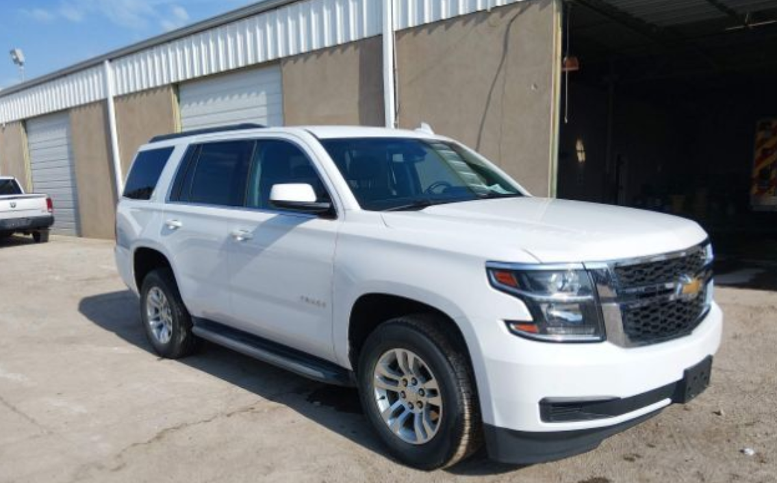 Former government Chevrolet Tahoe photographed at a public vehicle auction