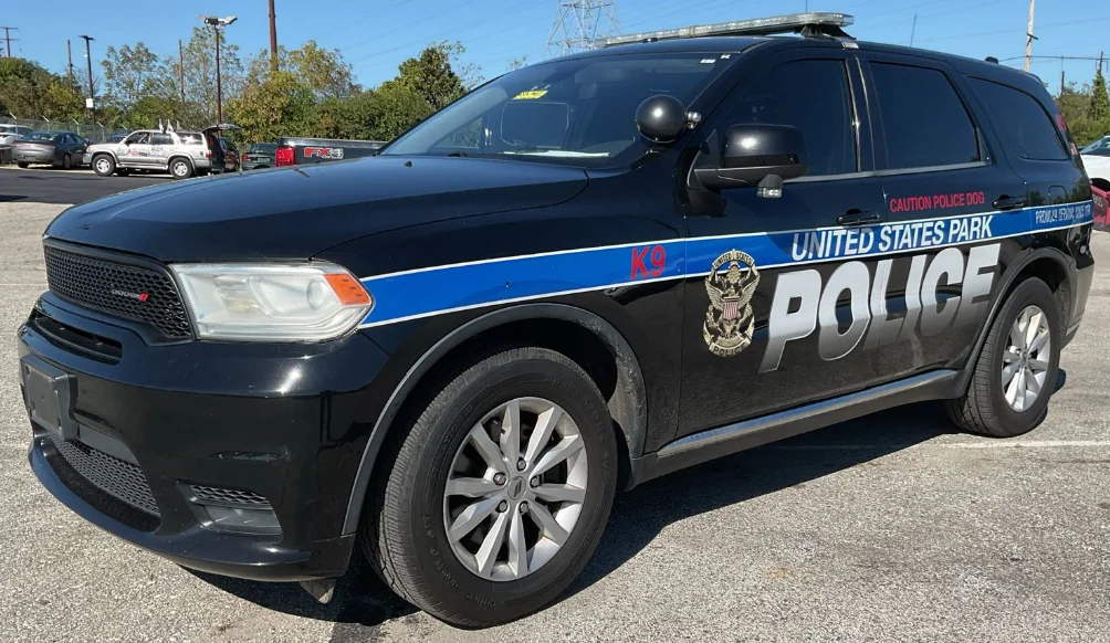 A Dodge Durango Pursuit in United States Park Police K9 markings