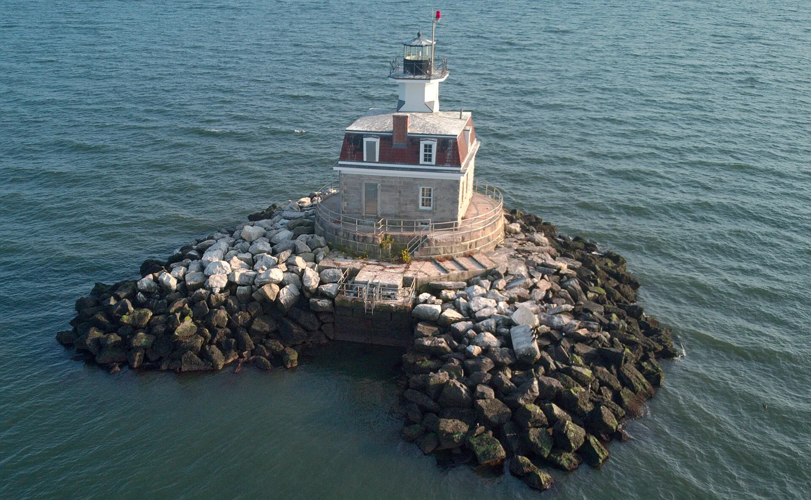 Five Auctions, One Ghost: The Haunted Lighthouse Uncle Sam Keeps Putting on the Block